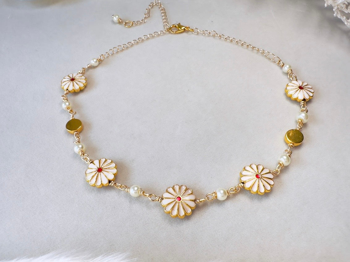 Daisy Choker Necklace, Handmade Flowers and Pearl Wire Wrapped Link Necklace