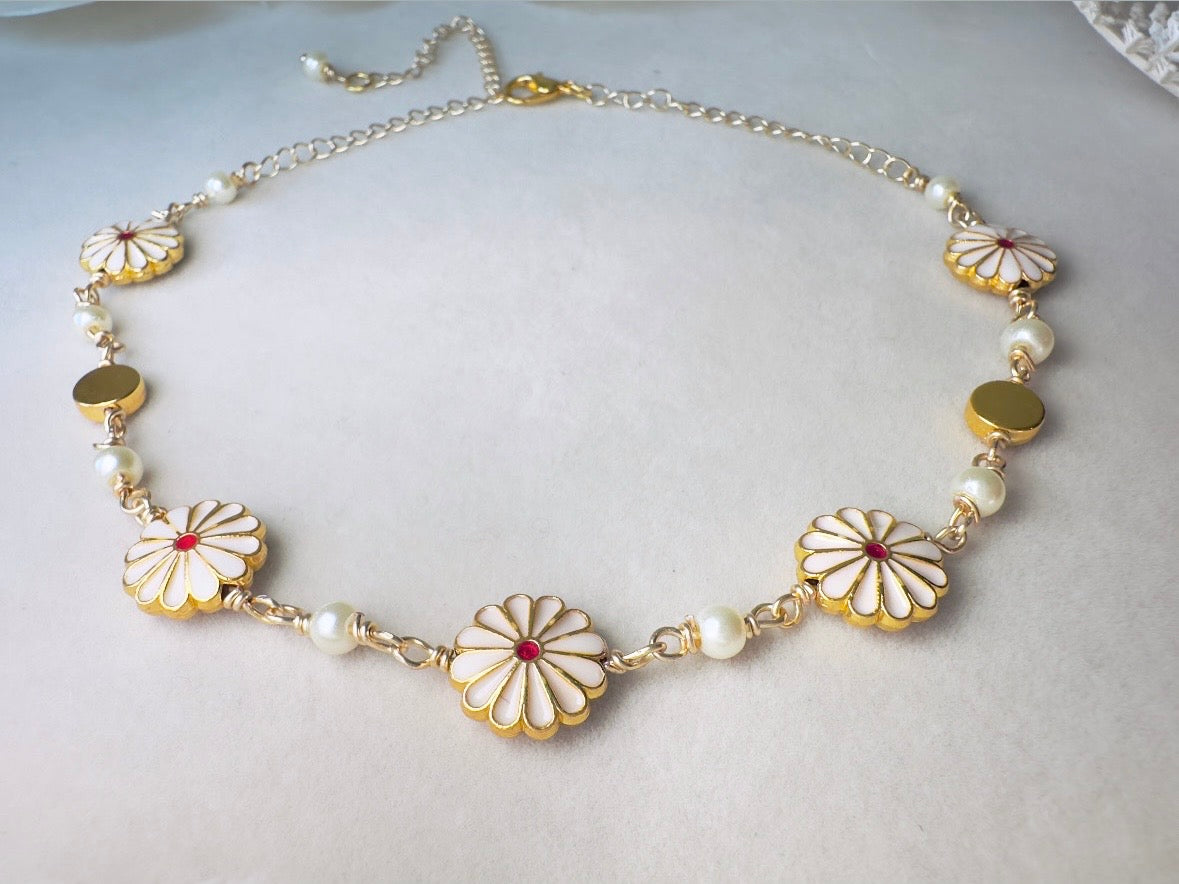 Daisy Choker Necklace, Handmade Flowers and Pearl Wire Wrapped Link Necklace