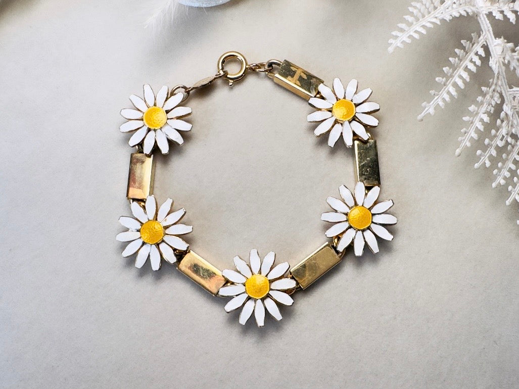 Daisy Link Bracelet, 70s Accessocraft Gold Plated Vintage Bracelet with White and Yellow Enamel  Flowers