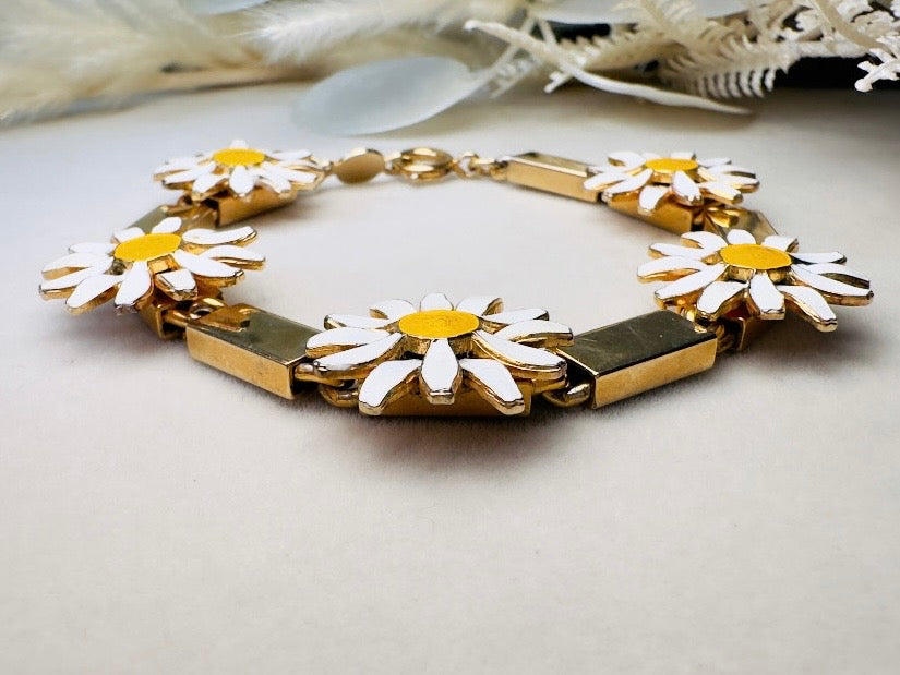 Daisy Link Bracelet, 70s Accessocraft Gold Plated Vintage Bracelet with White and Yellow Enamel  Flowers