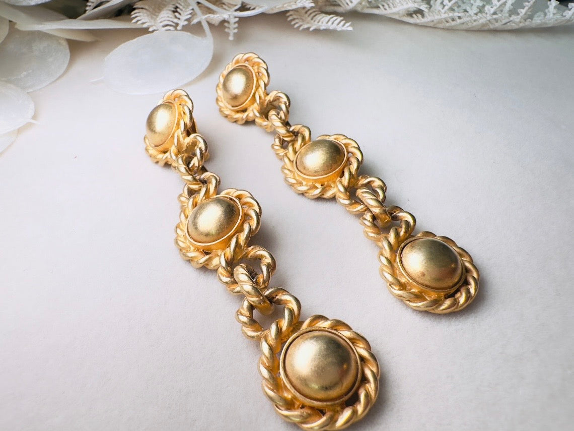 Matte Gold Drop Chain Earrings, Erwin Pearl Vintage Clip On Earrings, 1980s Dramatic Gold Earrings, Triple Link Chain Rope Border Earrings