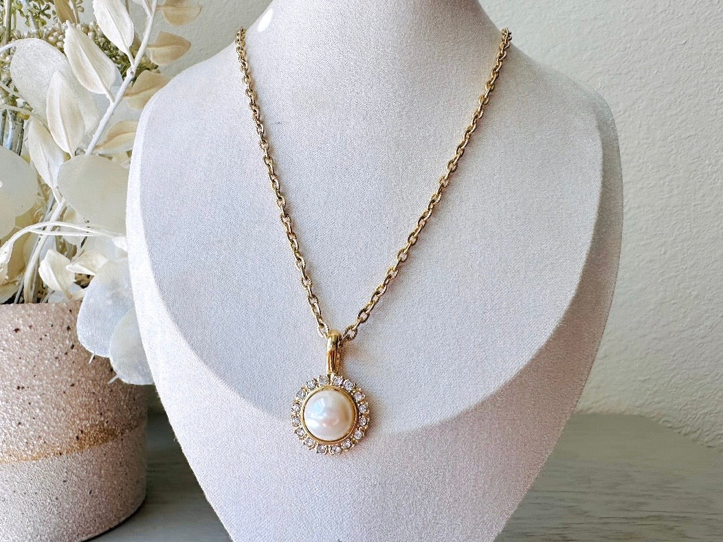 Pearl Pendant Necklace, Vintage Gold Necklace, Gold Pearl Drop Necklace Pendant with Diamond Rhinestones, Romantic VTG Gold Chain Necklace