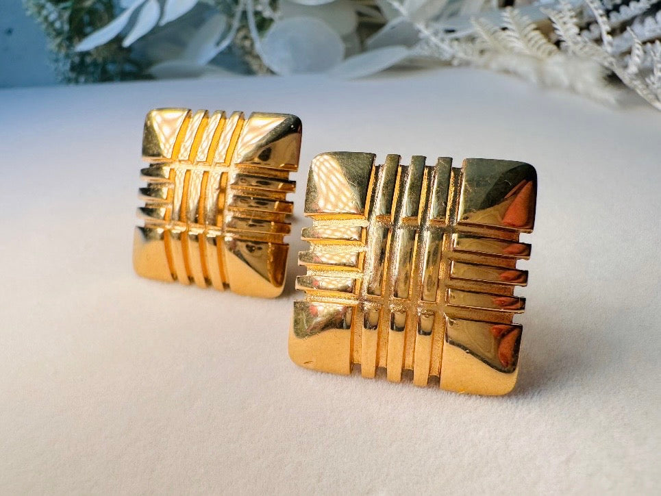 Vintage Monet Earrings, Big Gold Square Earrings, Vintage 80s Monet Clip On Earrings, 1980s Large Gold Puffy Square Geometric Earrings