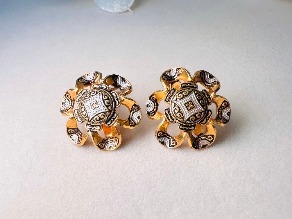 Vintage Damascene Earrings, Black and White Enamel Embossed Flower Shape Vintage Clip On Earrings, Made in Spain,