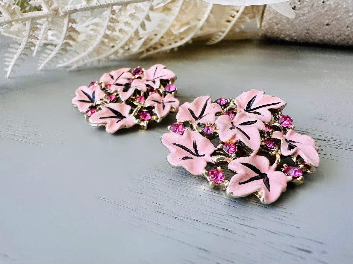 Pink Leaf Earrings, Vintage Enamel Maple Leaf Earrings, Rhinestone & Enamel 1950's Cluster Earrings, Pretty Pink VTG Clip On Earring by Piggle and Pop