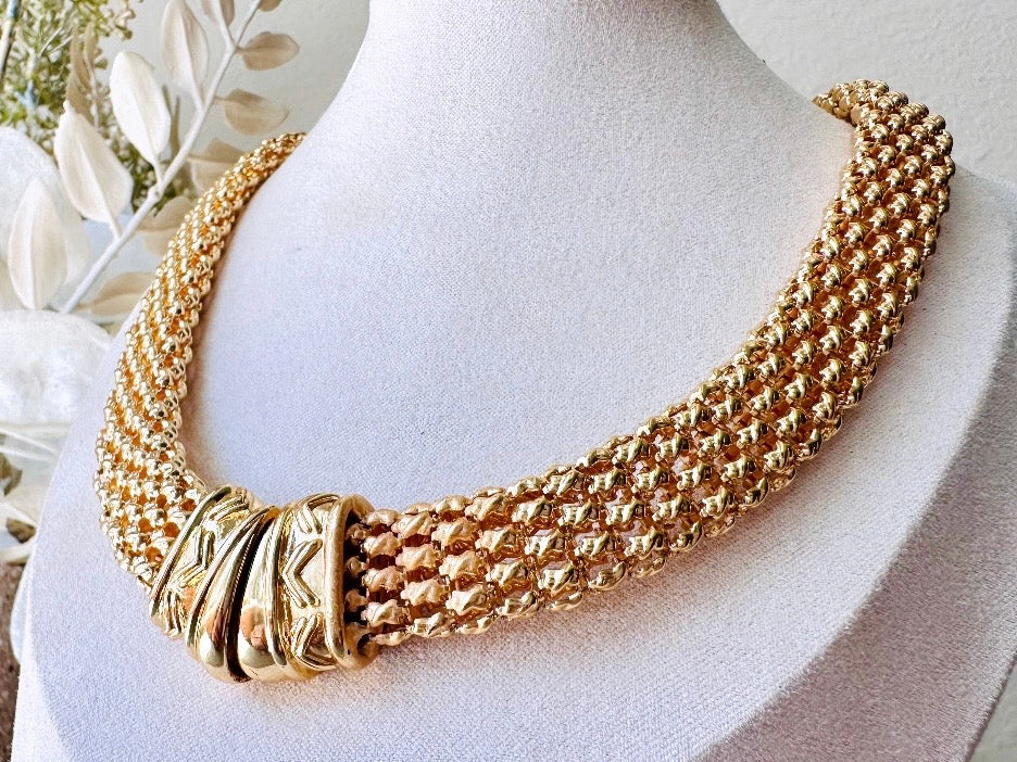 Gold Mesh Choker Necklace, 1980s Vintage Necklace, Stunning Mesh Collar 80s Mogul Necklace, Intricate Gold Magnetic Closure