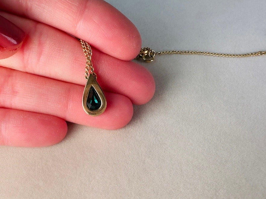Emerald Teardrop Necklace, Dainty Austrian Crystal Raindrop Necklace in Green and Gold