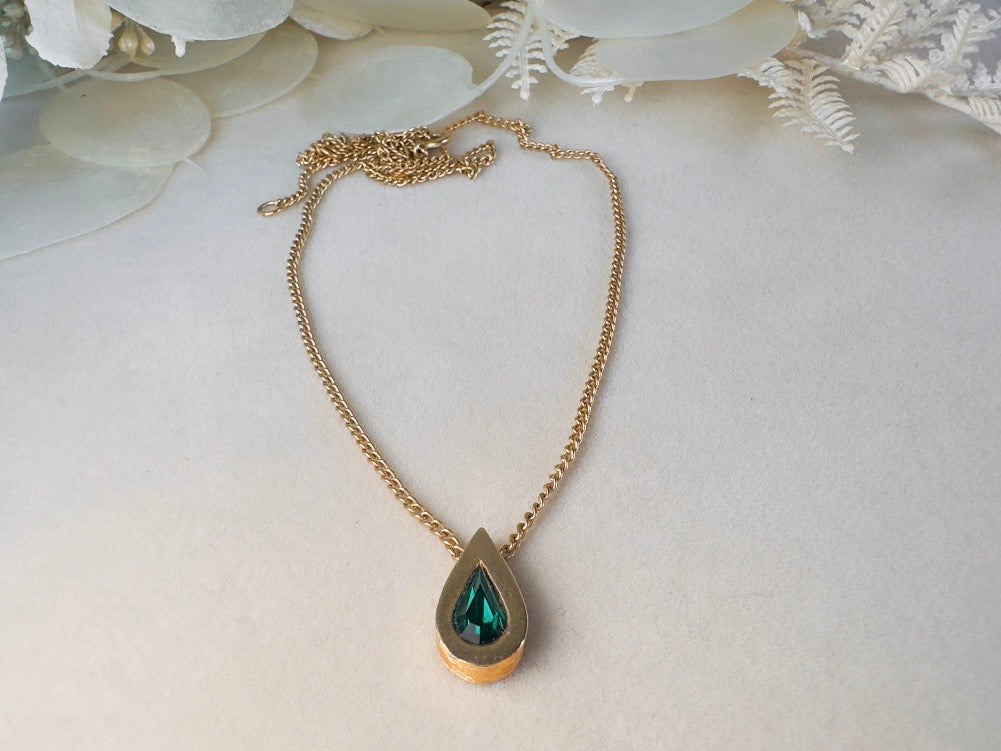 Emerald Teardrop Necklace, Dainty Austrian Crystal Raindrop Necklace in Green and Gold