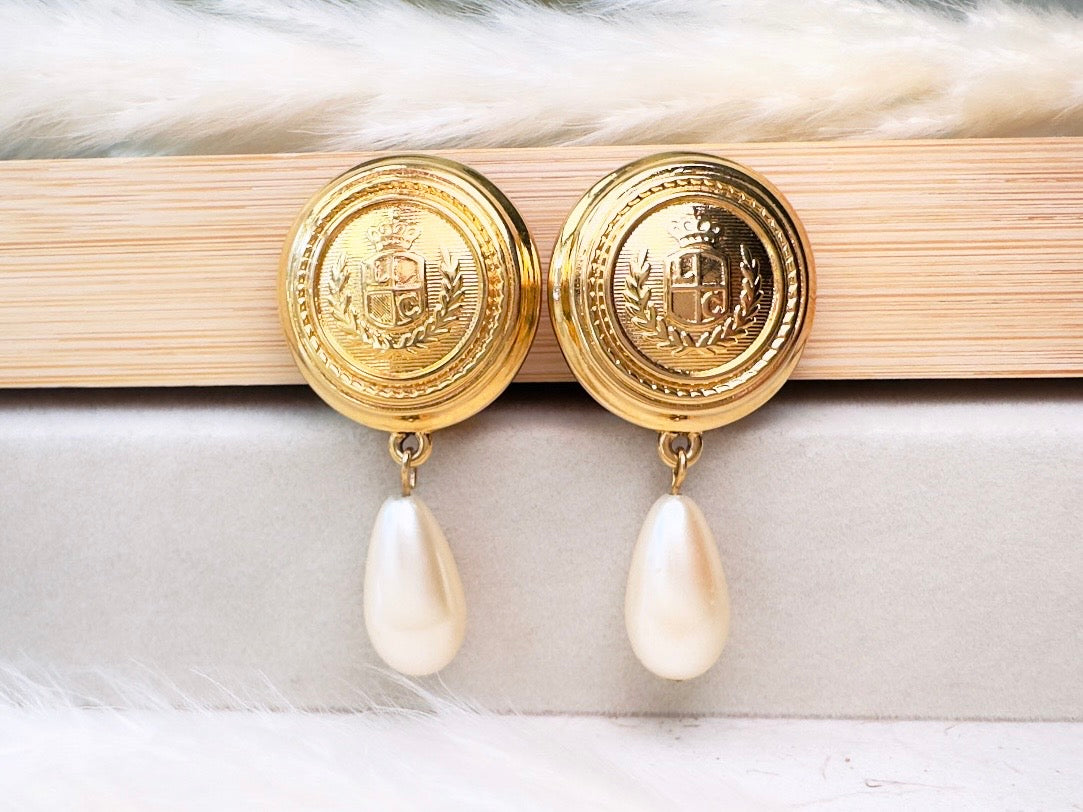 Etruscan Pearl Drop Earrings, Vintage Liz Claiborne Shield Clip On Earrings with Signaure Gold LCI Laurel Crest