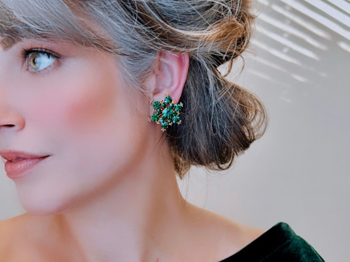 Emerald Cocktail Earrings, Vintage Rhinestone Earrings, Snowflake 1960's Emerald Crystal Clip On Earrings, Winter Glam Holiday Jewelry