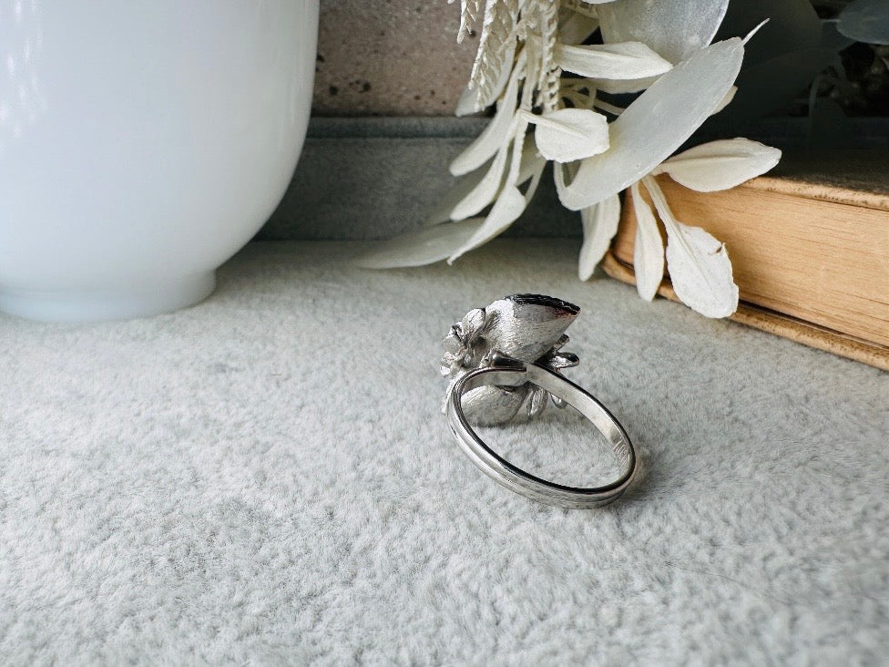 Vintage 70s Ring, Double Heart Love Story Ring Emerald 1973 May Birthstone Cocktail Ring, Chunky Costume Jewelry, Vintage Sarah Coventry