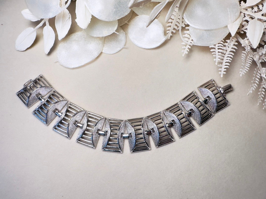 1960's Silver Bracelet, Vintage Silver Openwork Sarah Coventry Bracelet, Thick Metal Panel Signed 60s Vintage Jewelry, Excellent Condition