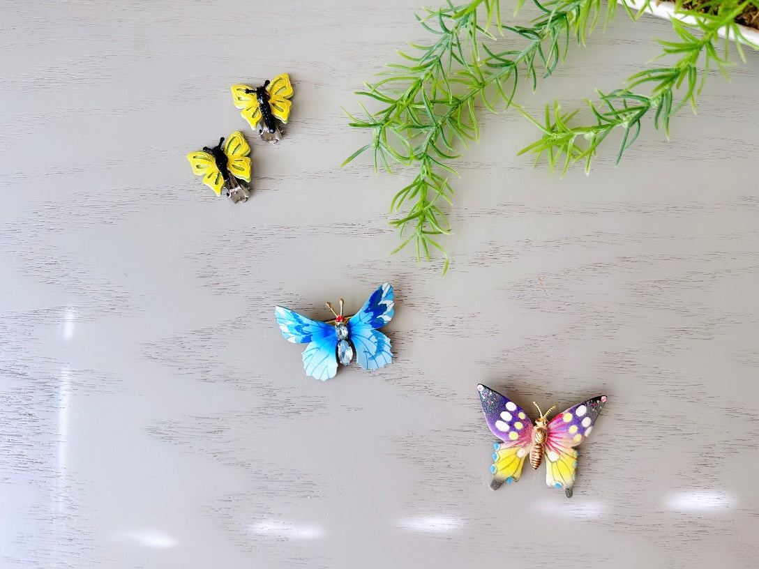 Blue Butterfly Brooch, Colorful Vintage Enamel Butterfly Pin, Beautiful Sky Blue Rhinestone and Gold Tone Butterfly Broach, Spring Fashion