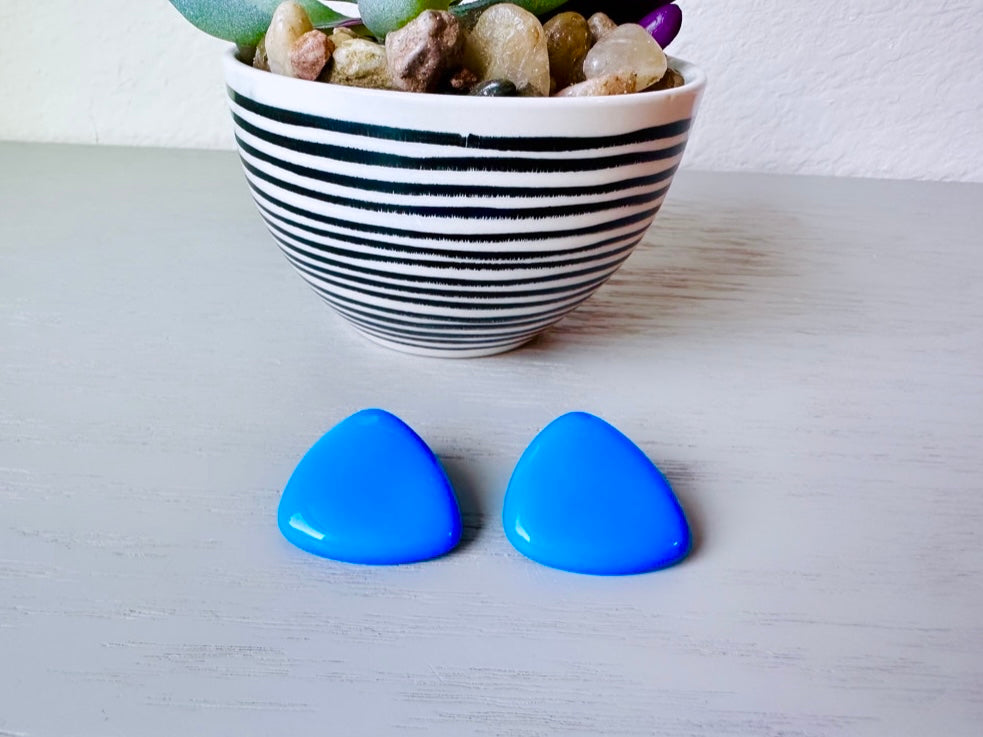 Blue 1980s Triangle Earrings, Medium Sized Acrylic Pierced Earrings, Fun 80s Vintage Earrings, Bright Blue Funky Retro Stud Earrings