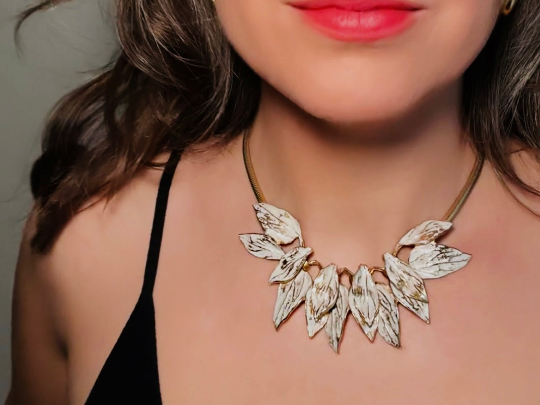 White Wash Gold Leaf Necklace, Vintage Structural Avant Garde Statement Necklace, Unique Vintage Gold Leaf Cluster Choker, Adjustable