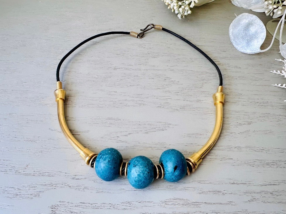 1990s Vintage Necklace, Triple Blue Stone and Gold Bar Necklace, Teal Gold and Black 90's Necklace, Cute Everyday Choker Necklace