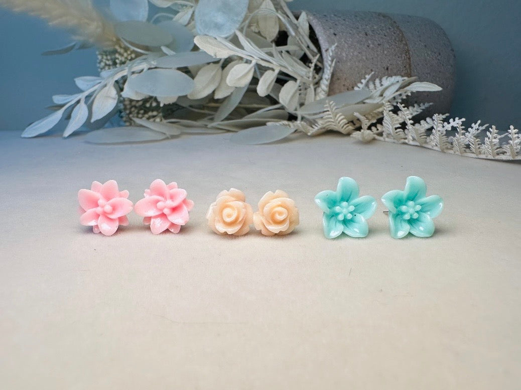 Flower Earring Stud Set in Pastel Shades- Pink Peach and Mint