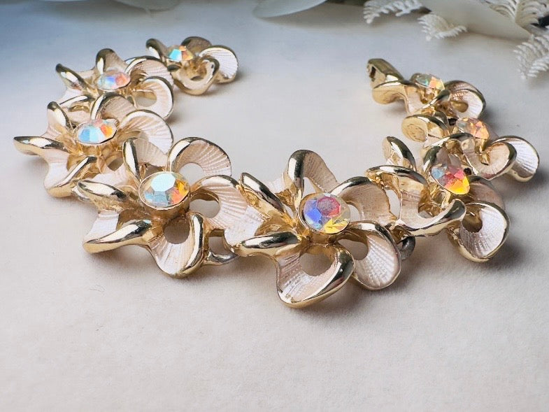Flower Link Bracelet with Crystals, Romantic Vintage 60s Pearl Enamel Bracelet