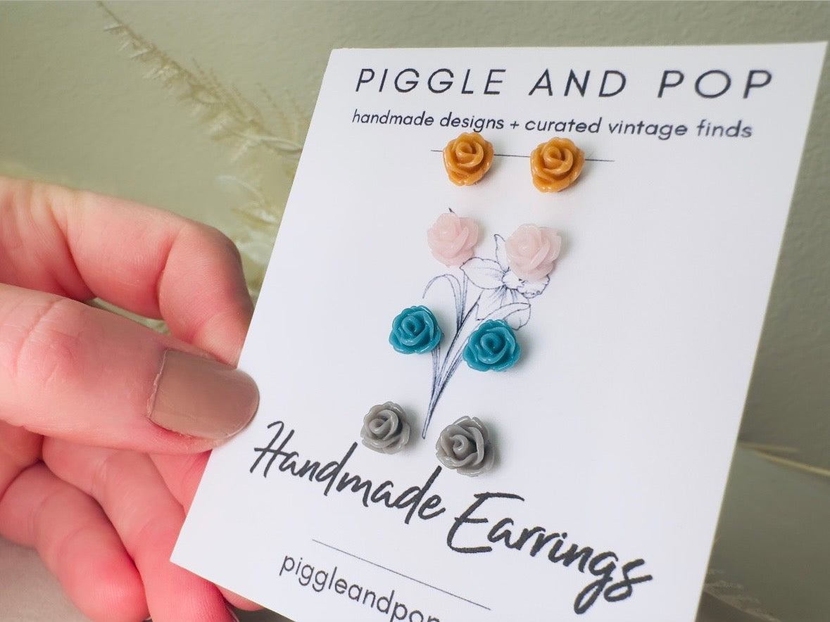 Flower Stud Earring Gift Set in Blue, Pink, Caramel and Gray, Cute Hypoallergenic Post Floral Resin Rose Earrings for Sensitive Ears