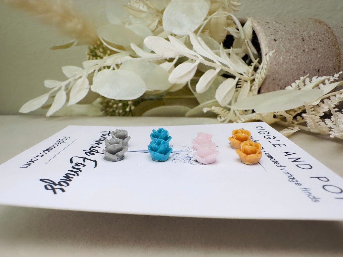 Flower Stud Earring Gift Set in Blue, Pink, Caramel and Gray, Cute Hypoallergenic Post Floral Resin Rose Earrings for Sensitive Ears