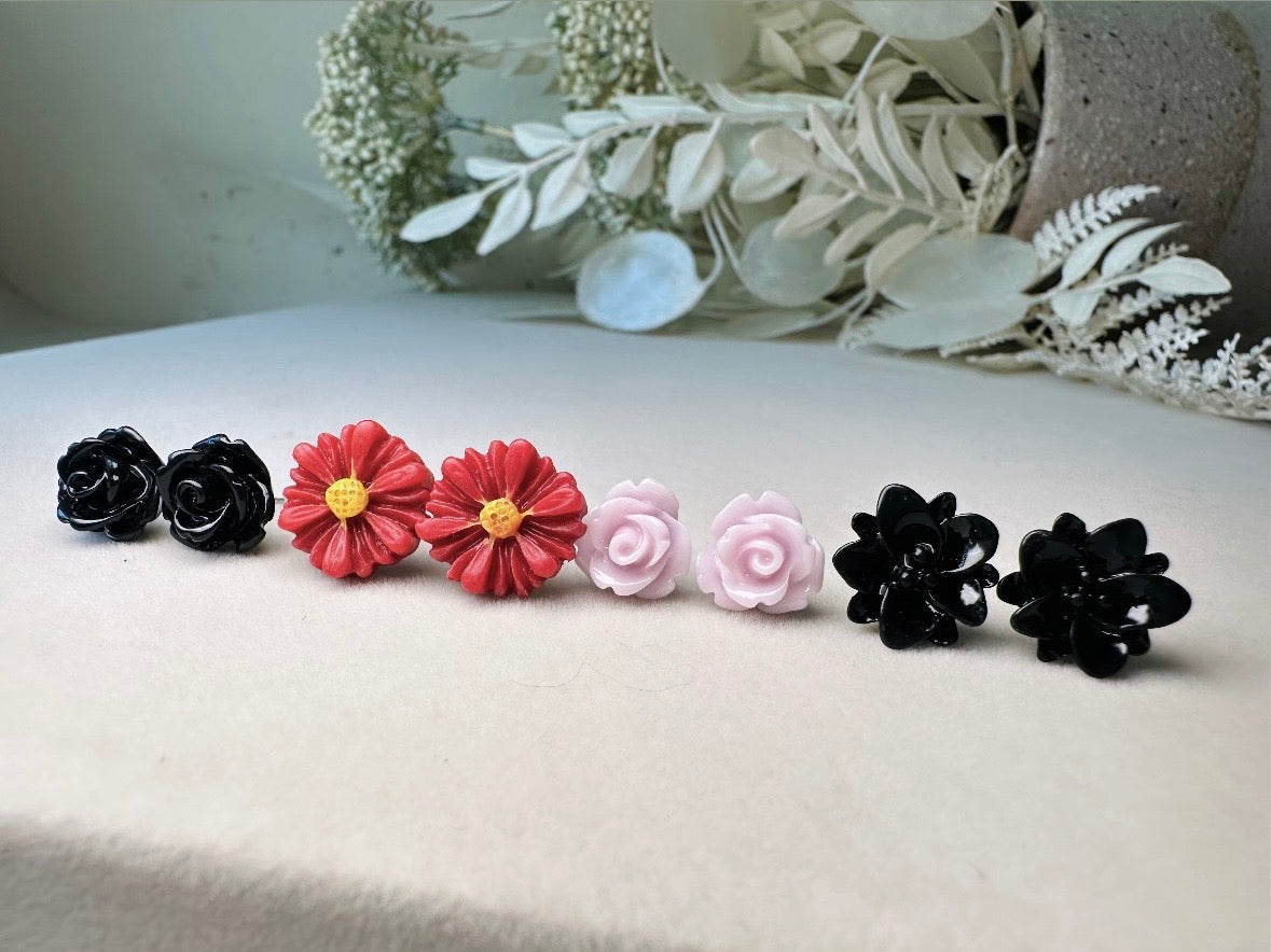 Flower Stud Earrings Gift Set in Black, Maroon and Lilac
