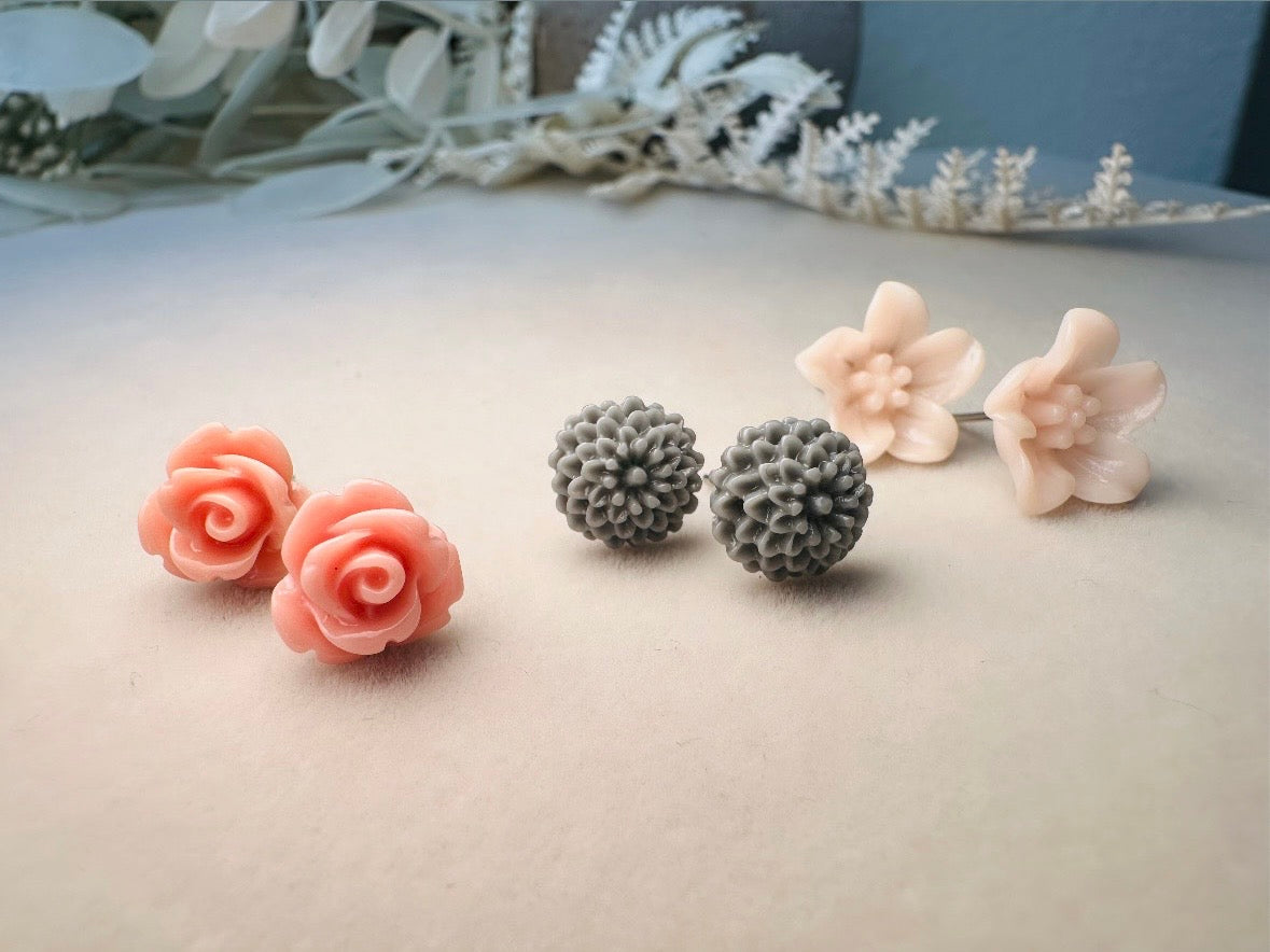 Flower Stud Earrings Set, Dusty Pink Rose Earrings, Grey Dahlia Earrings, Peach Lily Earrings