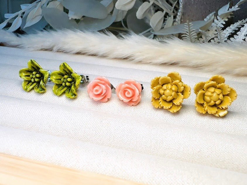 Flower Stud Earrings in Wasabi Green, Coral Pink, and Gold. Handmade Hypoallergenic Surgical Steel Post Earring Gift Set