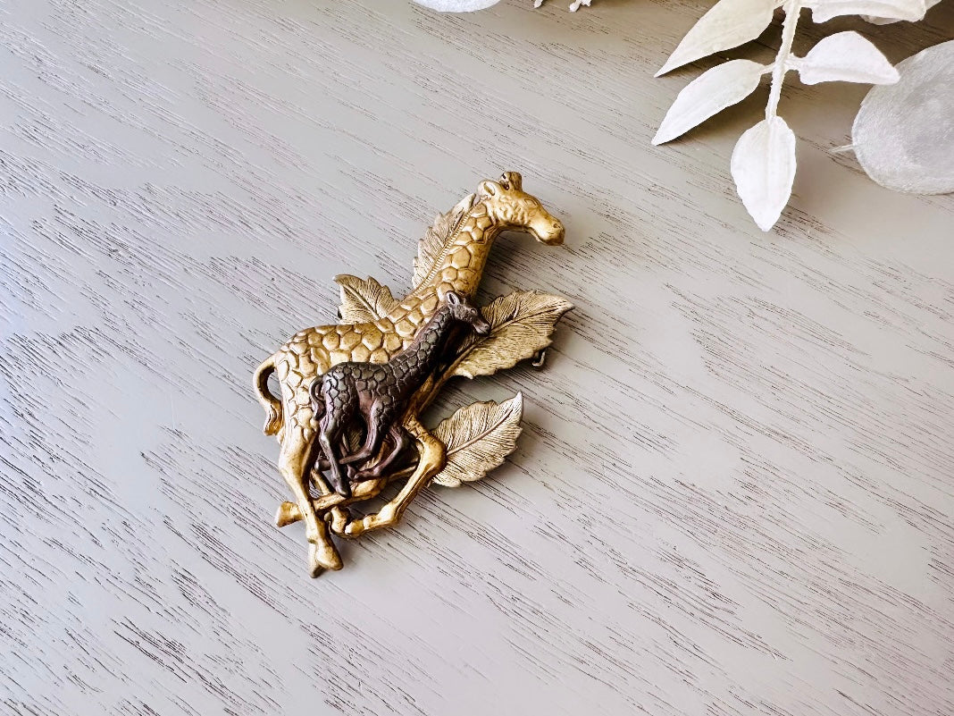 Double Giraffe Brooch Pin, Vintage Mother and Baby Giraffe Pin, Zoo Jewelry, Tri-Tone Antique Bronze Giraffe Pin with Leaves