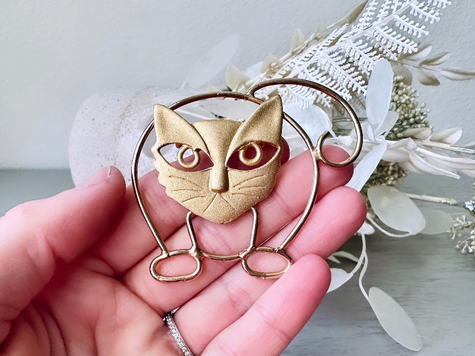 Gold Cat Brooch, Vintage Cat Pin, Vintage Modernist Gold Cat Kitty Wire Brooch, Quirky Animal Brooch, Cat Lover Gift, Cat Outline Brooch