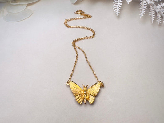 Gold Butterfly Necklace, Vintage Dainty 16" Necklace with Gold Butterfly Pendant