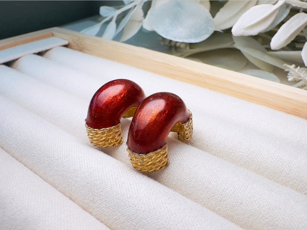 Gold Half Hoop Earrings with Pearlized Bronze Enamel, Vintage Huggie Hoop Pierced Earrings with Gold Rope Detail 80s Etruscan Earrings