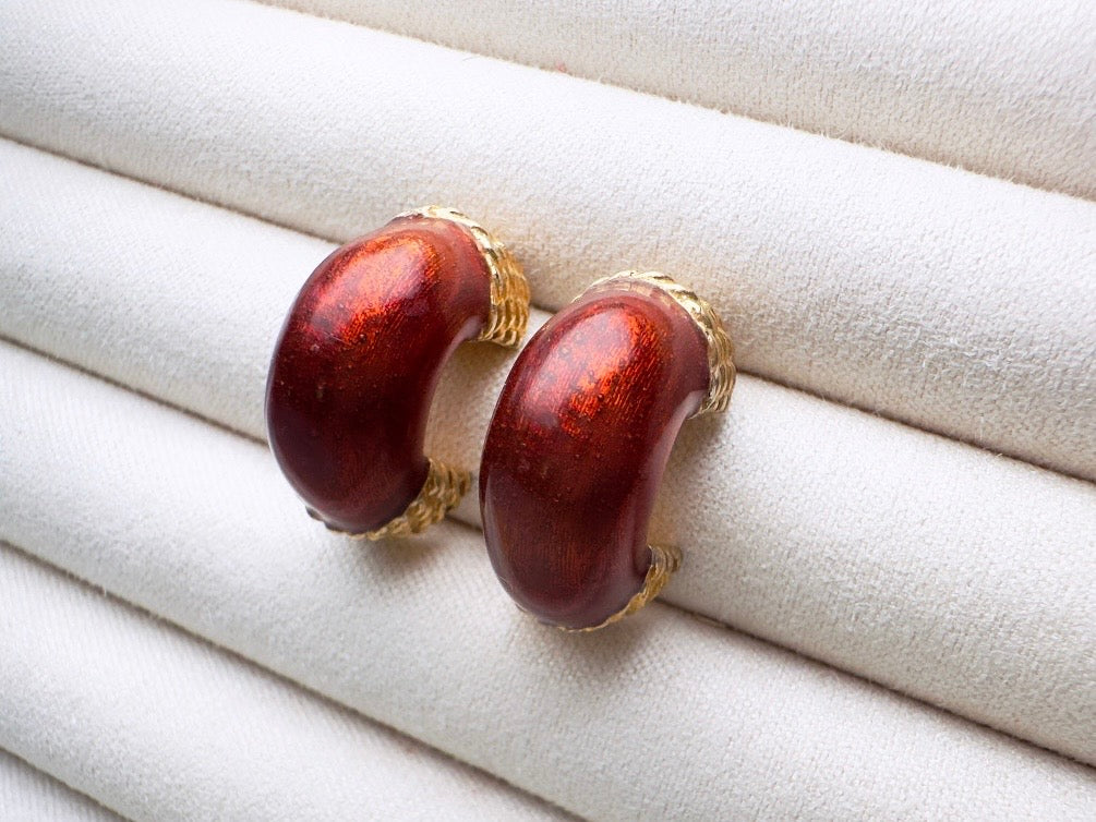 Gold Half Hoop Earrings with Pearlized Bronze Enamel, Vintage Huggie Hoop Pierced Earrings with Gold Rope Detail 80s Etruscan Earrings