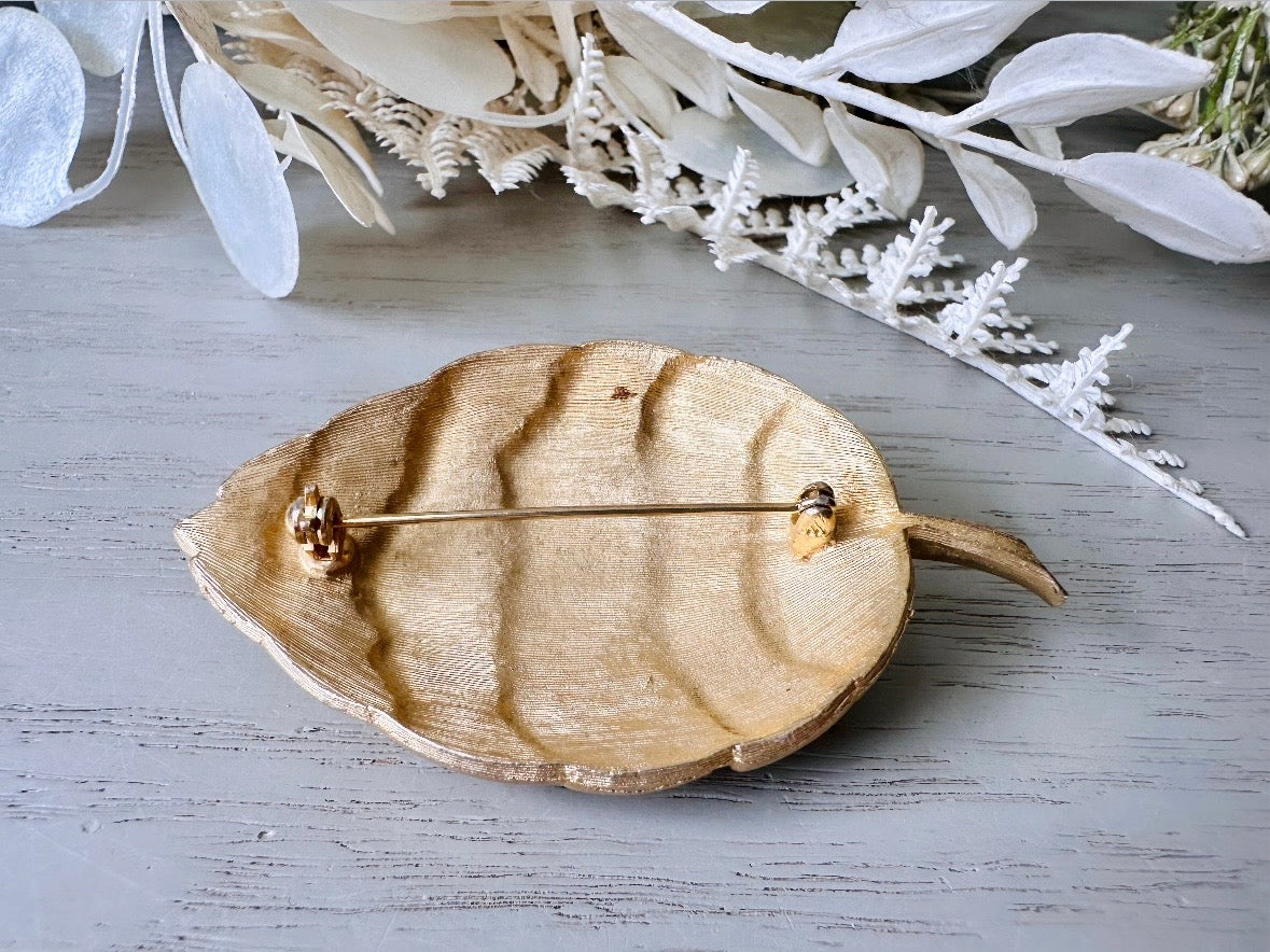 Gold Leaf Brooch, Large Sculptural Broach Vintage Accessories, Chic 80s Mogul Antique Gold Pin, Rustic Woodland Accessories from Piggle and Pop