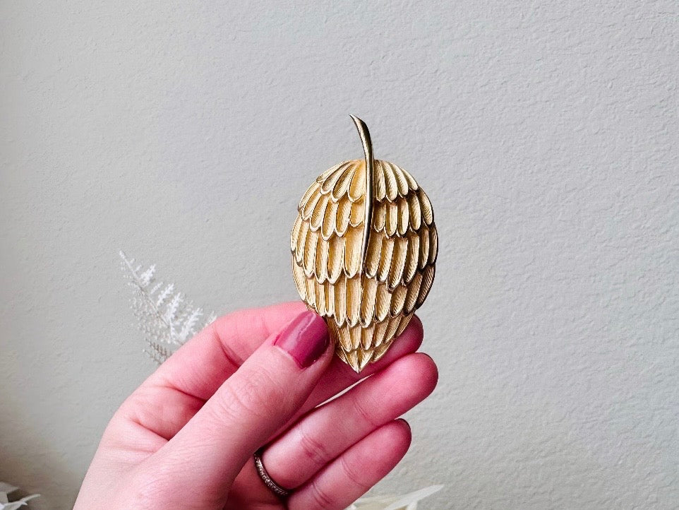 Gold Leaf Brooch, Large Sculptural Broach Vintage Accessories, Chic 80s Mogul Antique Gold Pin, Rustic Woodland Accessories from Piggle and Pop