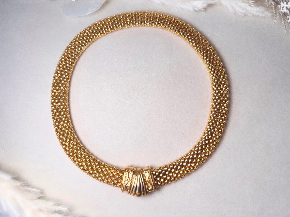 Gold Mesh Choker Necklace, 80s Vintage Woven Chain Collar Mogul Necklace, Magnetic Closure