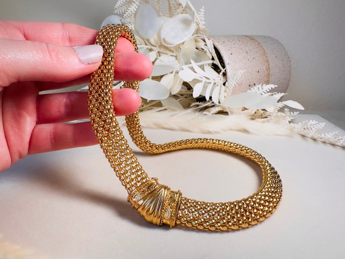 Gold Mesh Choker Necklace, 80s Vintage Woven Chain Collar Mogul Necklace, Magnetic Closure