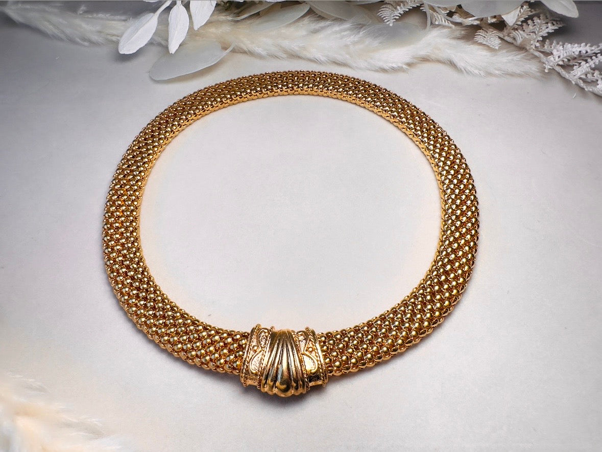 Gold Mesh Choker Necklace, 80s Vintage Woven Chain Collar Mogul Necklace, Magnetic Closure