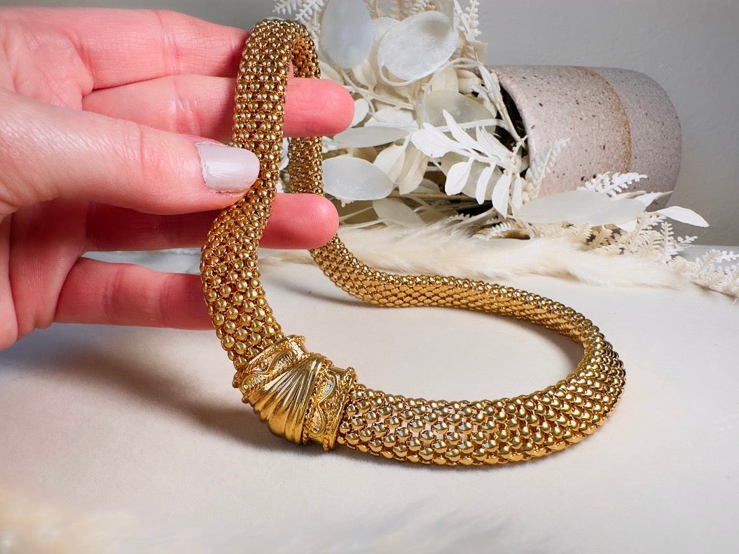 Gold Mesh Choker Necklace, 80s Vintage Woven Chain Collar Mogul Necklace, Magnetic Closure