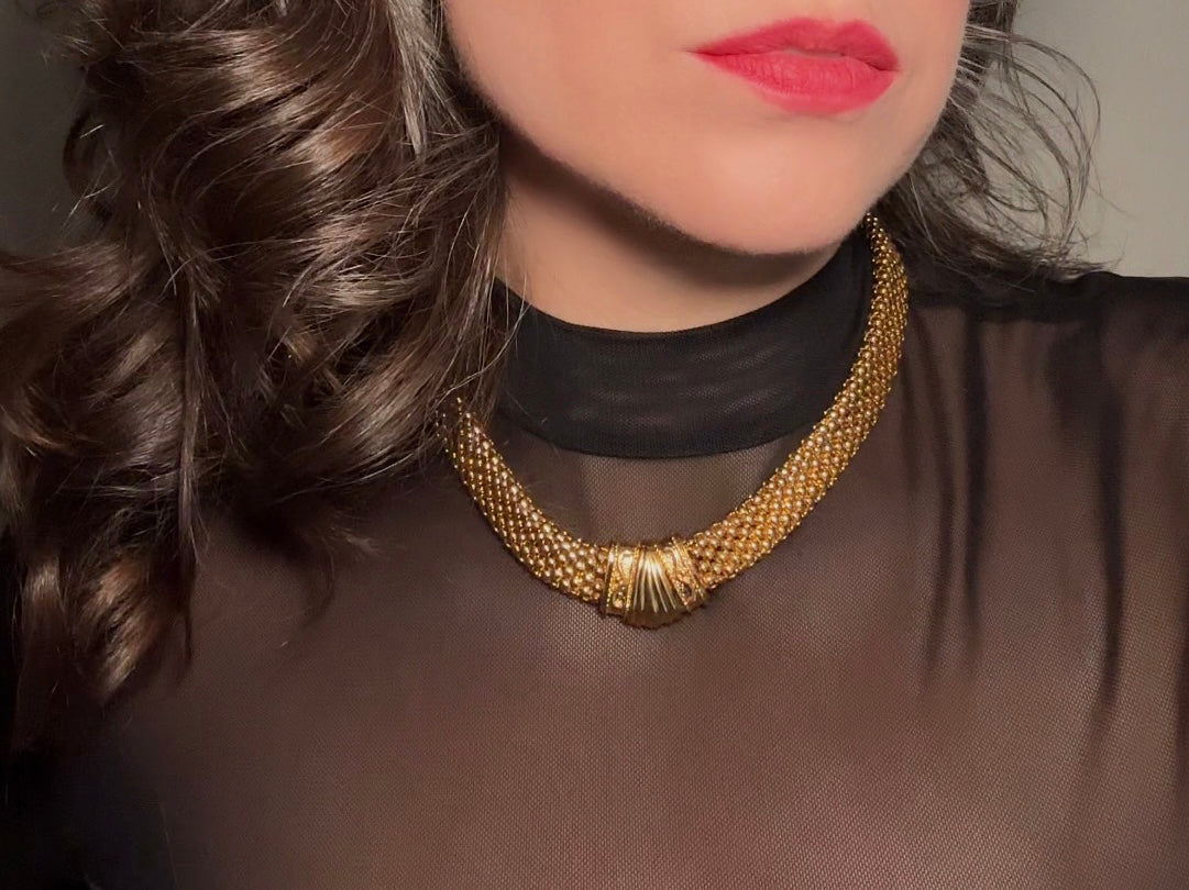Gold Mesh Choker Necklace, 80s Vintage Woven Chain Collar Mogul Necklace, Magnetic Closure