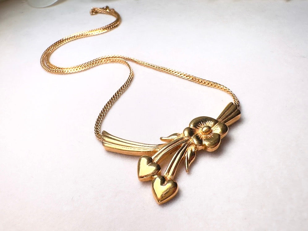 Gold_Monet_Flower_Collar_Necklace_Floral_Pendant_with_Golden_Hearts_on_Herringbone_Chain_7
