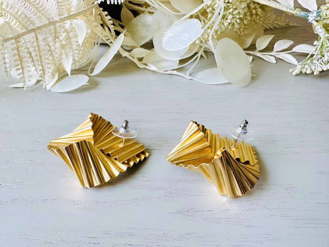 Gold Ribbon Earrings, Vintage Glam Corrugated Folded Earrings, Unique 1980s Runway Earrings, Oversized Pierced Dimensional Earrings satin finish from Piggle and Pop backs
