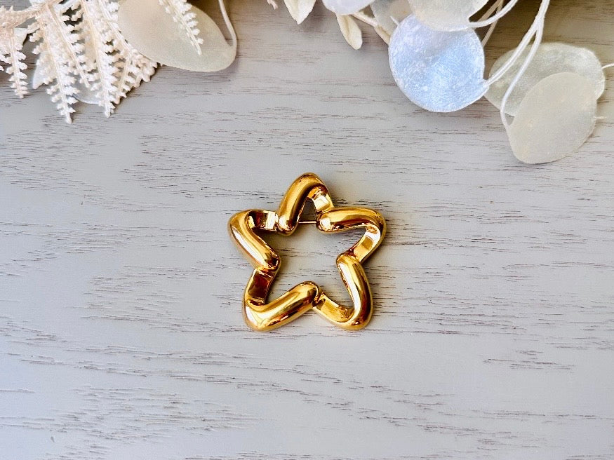 Gold Star Brooch, Vintage Napier Shiny Gold Star Pin