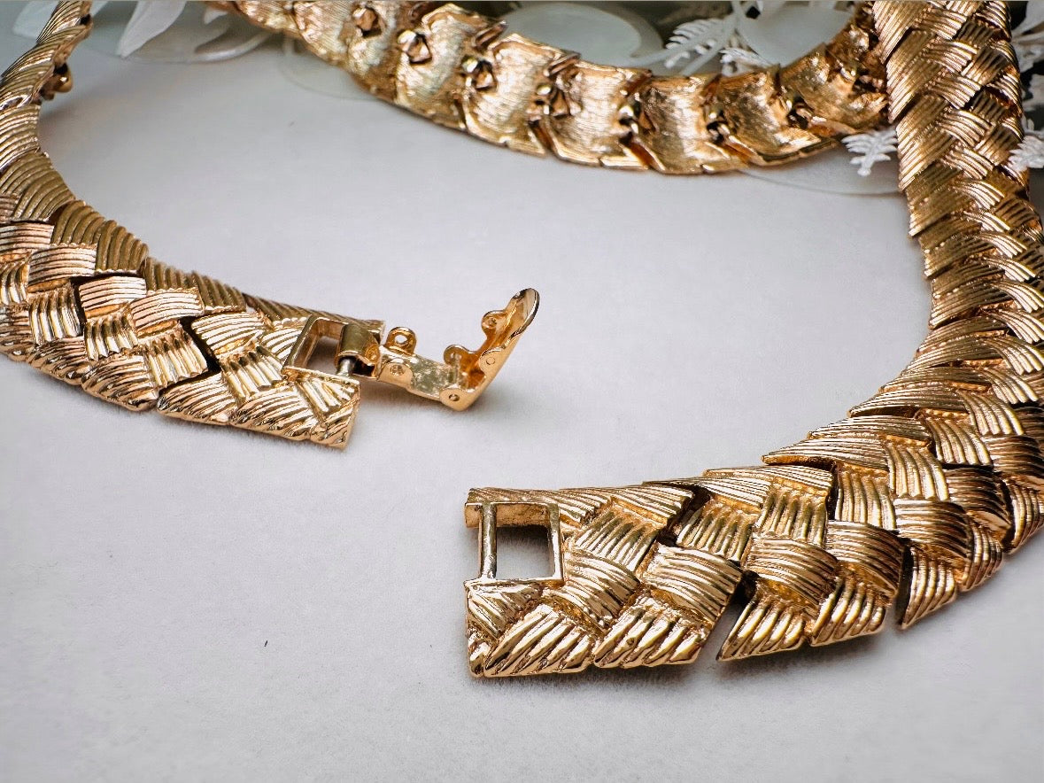 Gold Vintage Chain Necklace Basket Weave Style, Chunky Gold Woven Collar Necklace, Articulated Braided Thick Chain Necklace
