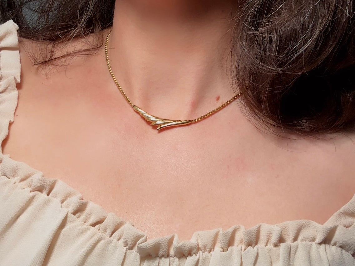 Gold Vintage Necklace, Dainty Napier Gold Bar Choker for Layering, Delicate Designer Necklace