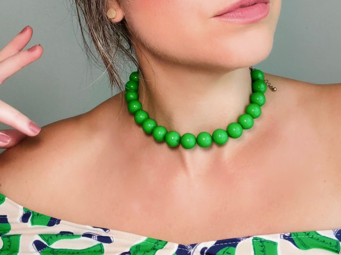 Green Beaded Necklace, Vibrant Kelly Green Choker, 1960s Vintage Style, Pop of Color, Iconic Vintage Fashion Jewelry, Adjustable Length from Piggle and Pop