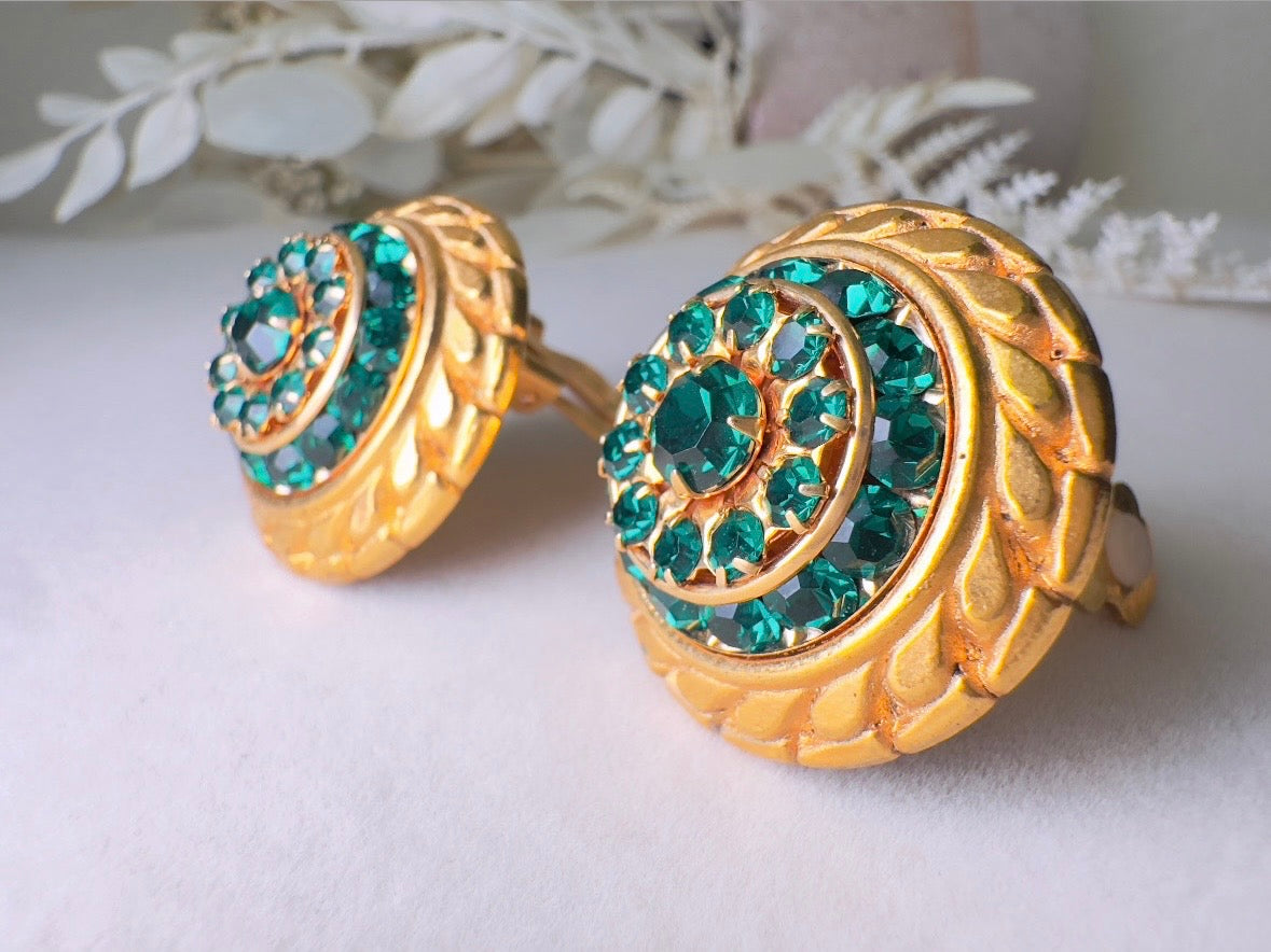 Green Cocktail Earrings, Vintage Etruscan Gold Earrings with Emerald Crystals, Retro 60s Glam Holiday Sparkle Statement Clip On Earrings