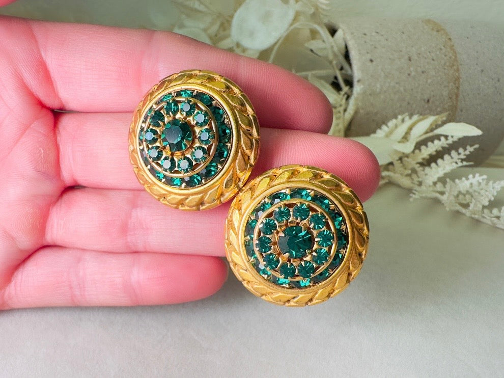 Green Cocktail Earrings, Vintage Etruscan Gold Earrings with Emerald Crystals, Retro 60s Glam Holiday Sparkle Statement Clip On Earrings