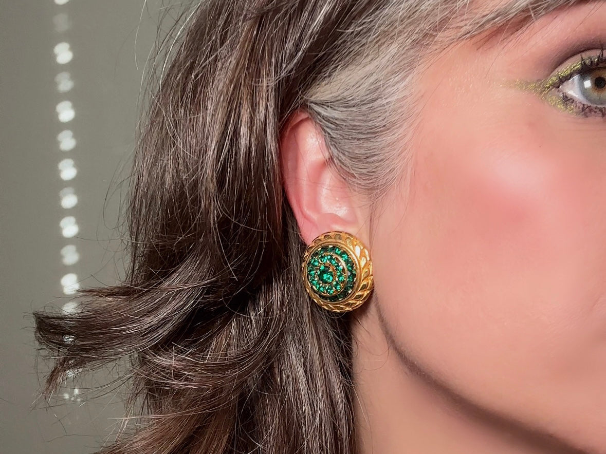Green Cocktail Earrings, Vintage Etruscan Gold Earrings with Emerald Crystals, Retro 60s Glam Holiday Sparkle Statement Clip On Earrings