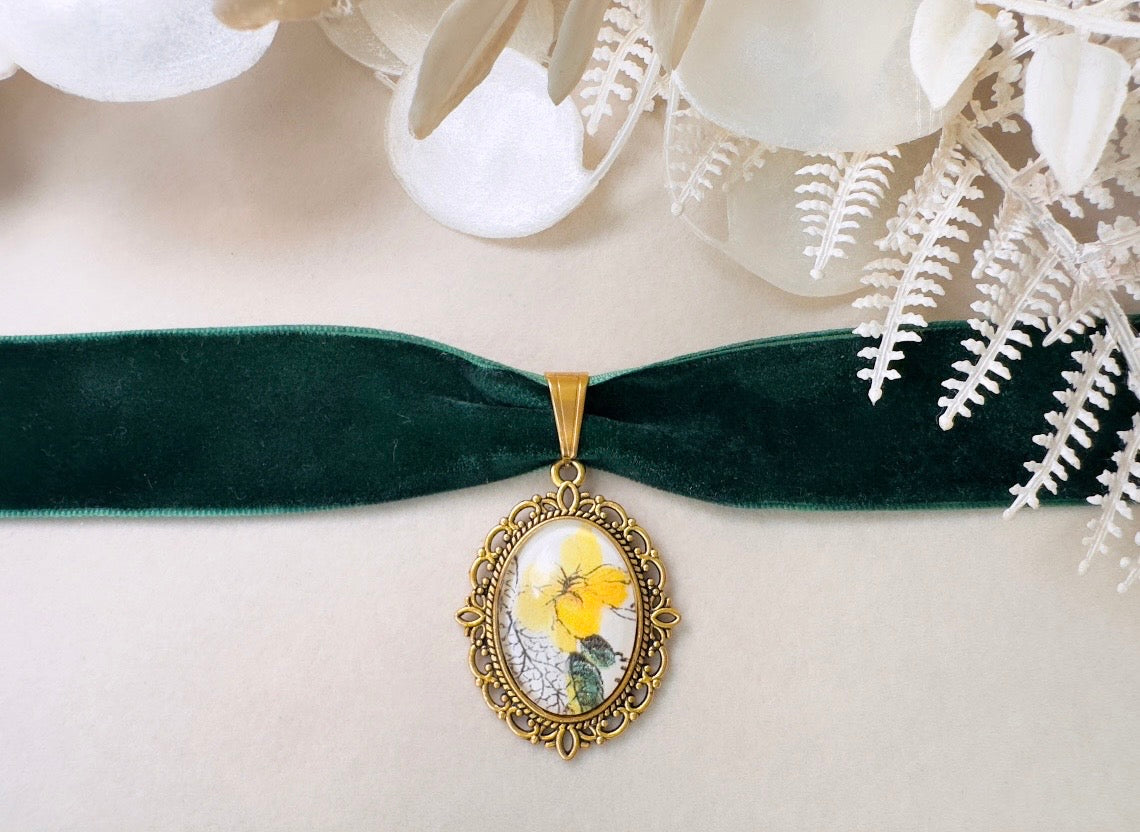 Green Velvet Choker with Handmade Floral Cameo, Thick Emerald Victorian Ribbon Choker with Flower Pendant in Yellow or Pink