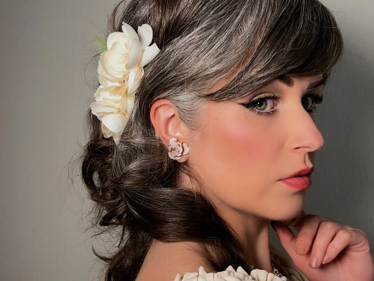 Handmade Flower Hair Comb, Ethereal Cream Silk Floral Bridal Hair Accessory for Wedding